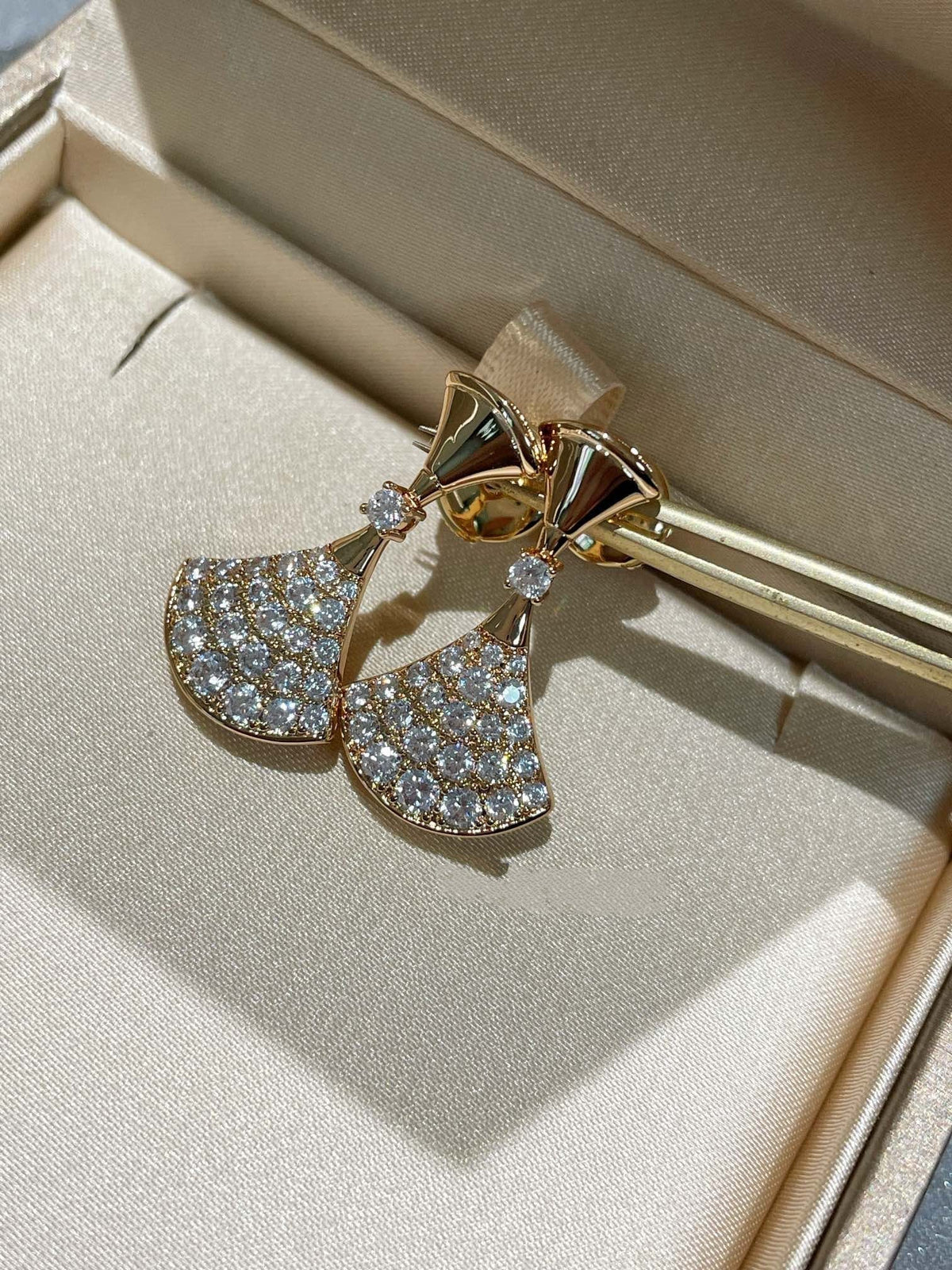 Bvlgari Dream Earrings Cubic Zirconia