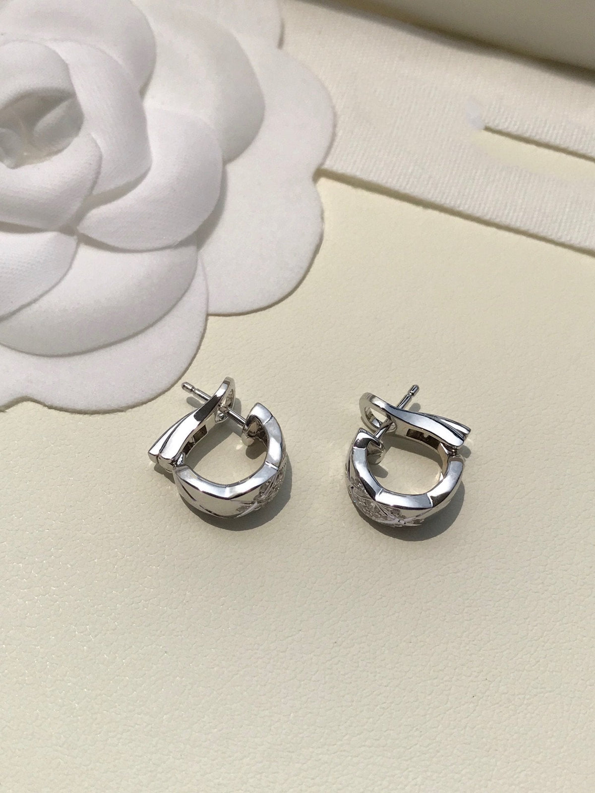 Chanel Crush Cubic Zirconia Silver Earrings