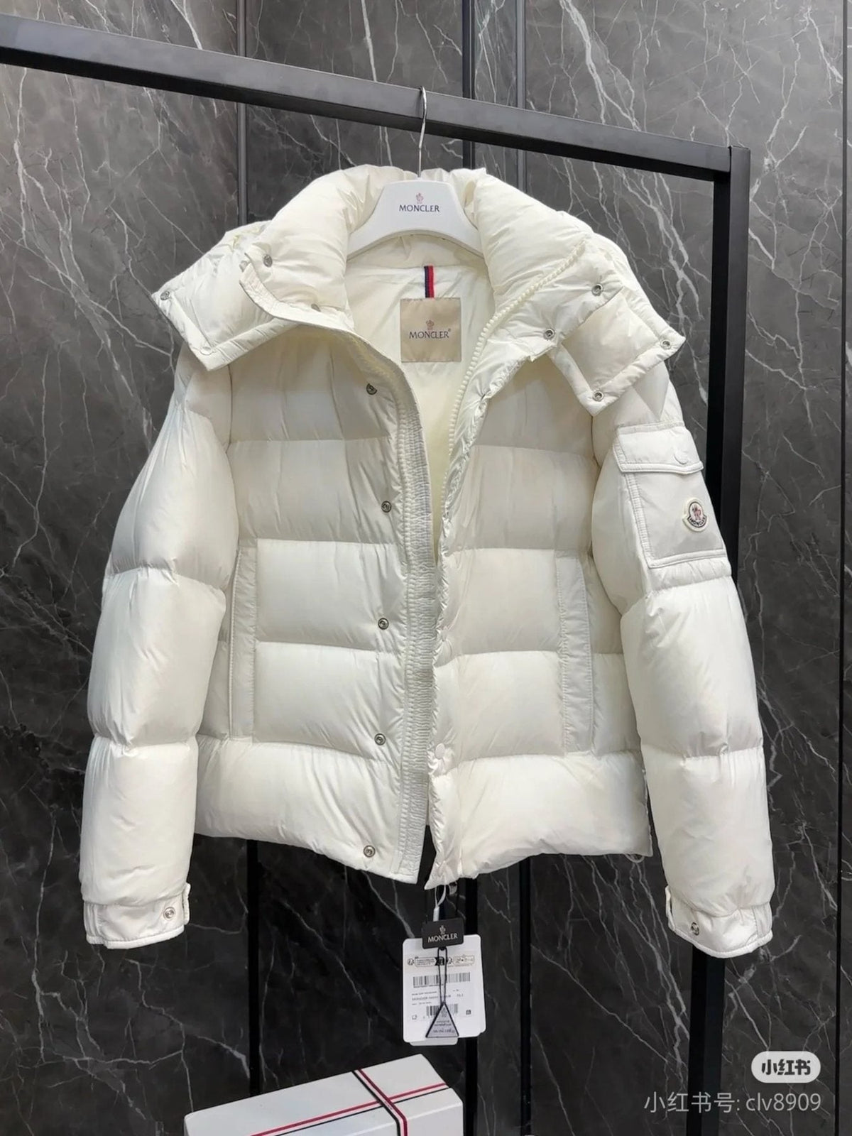 Moncler Matte Short Hooded Puffer Coat — detail