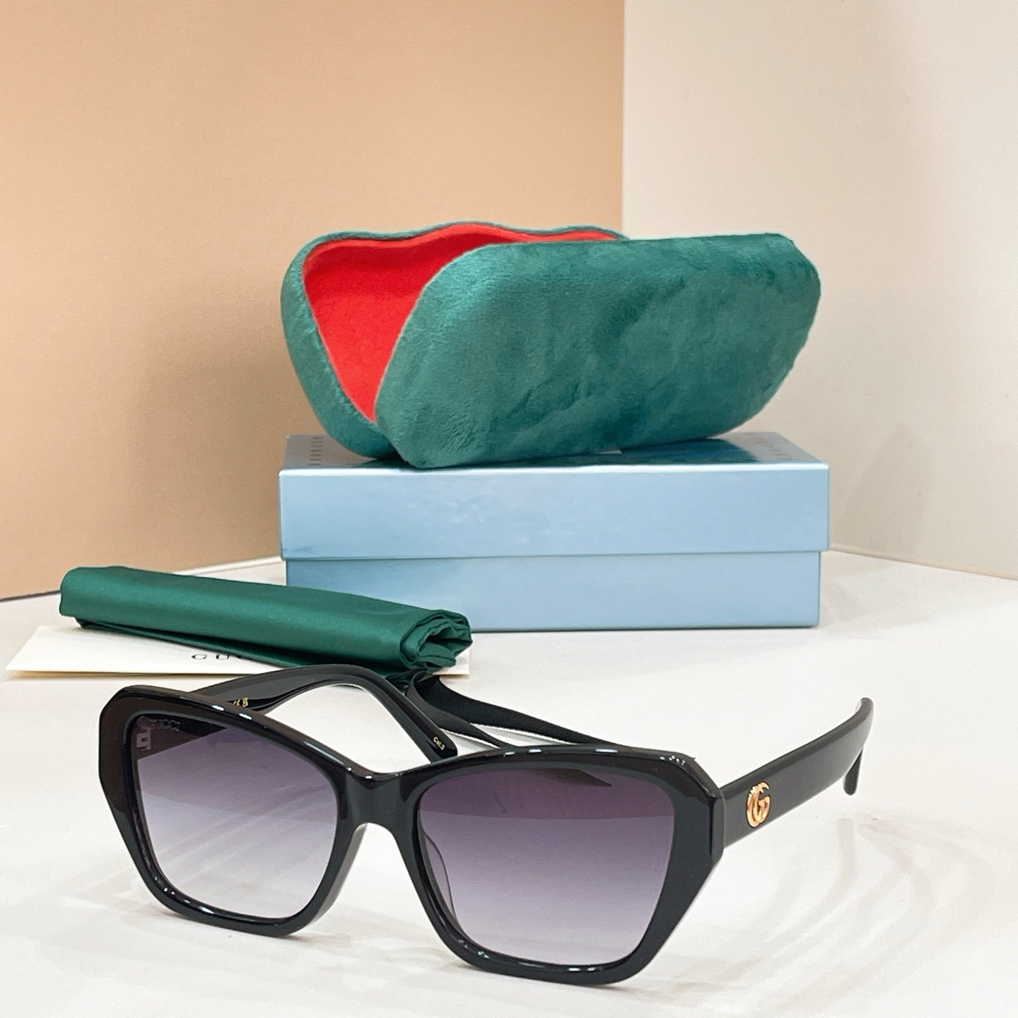 GUCCI Sunglasses-GG1486S